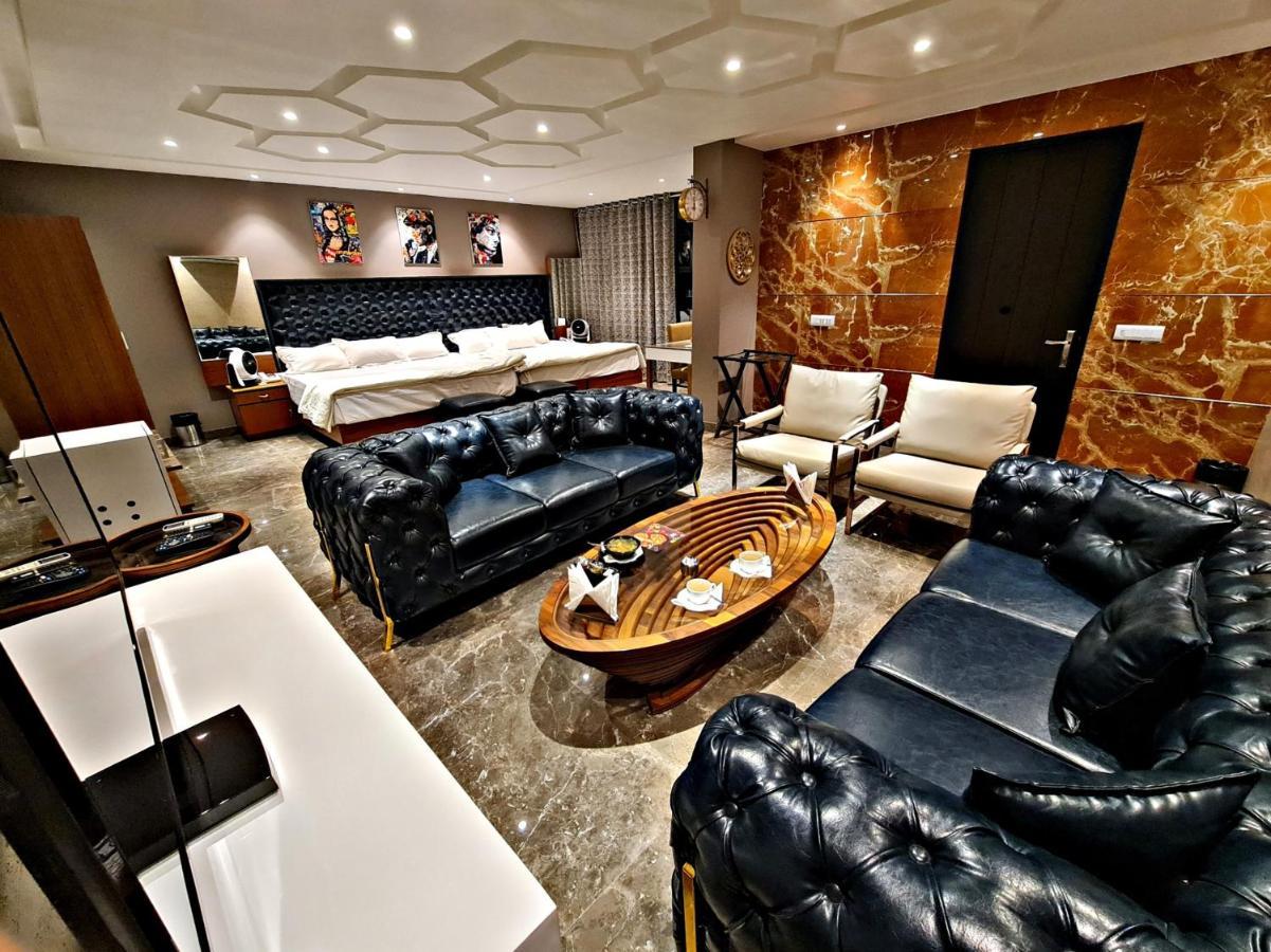 Hotel Royal Castle Grand New Delhi Luaran gambar